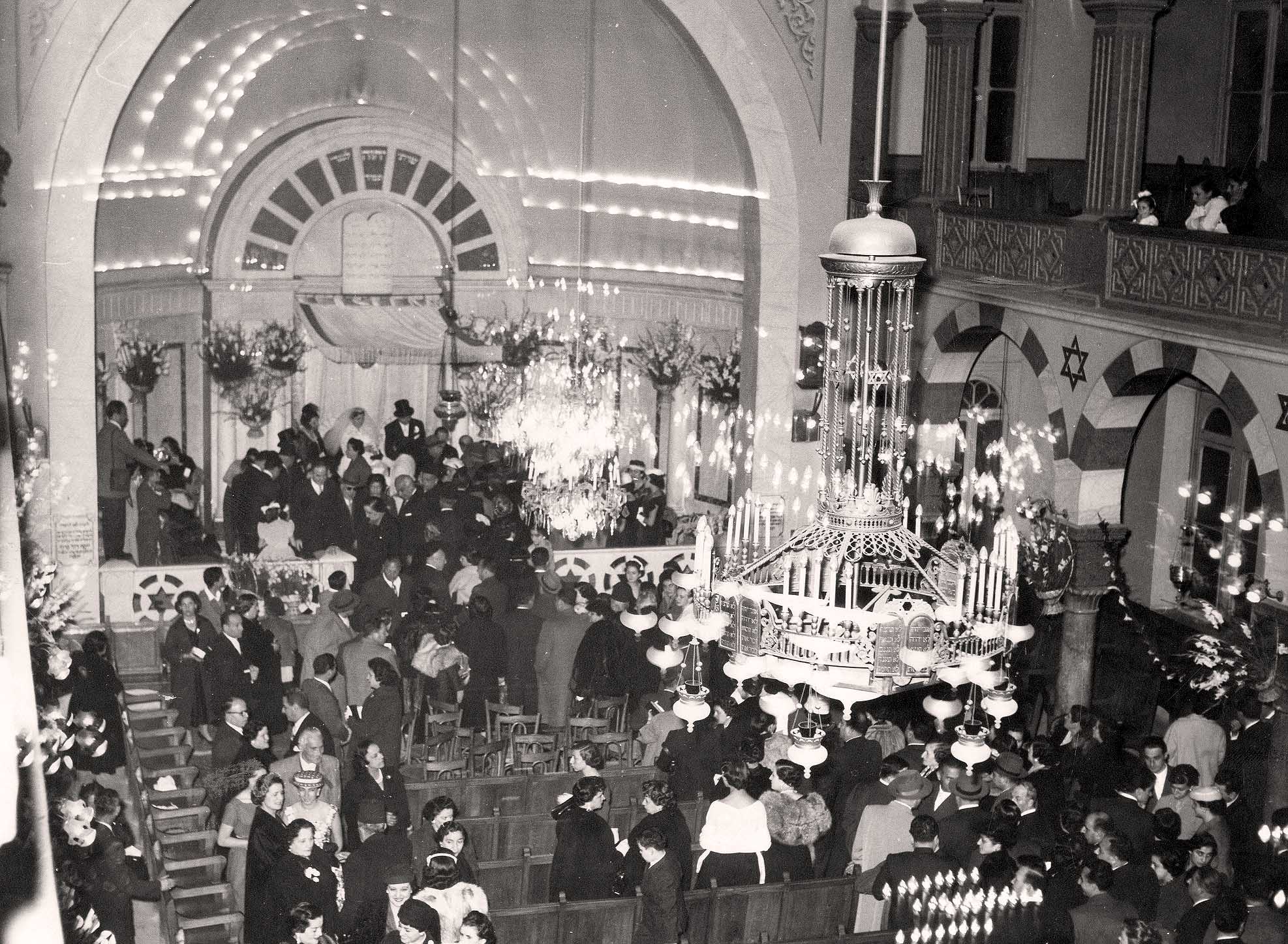 Une image non datée prise à l’intérieur de la synagogue Magen Abraham de Beyrouth. (Photo fournie)