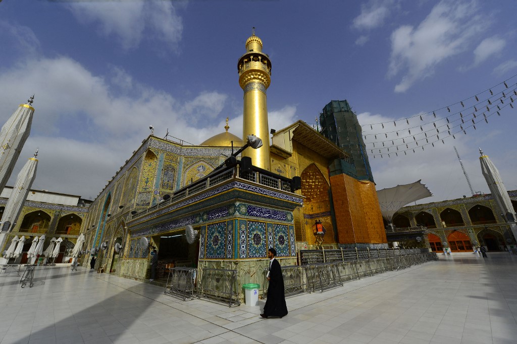 Le mausolée de l'Imam Ali dans la ville de Najaf, au centre de l'Irak, le 18 mars 2020. Haidar HAMDANI / AFP