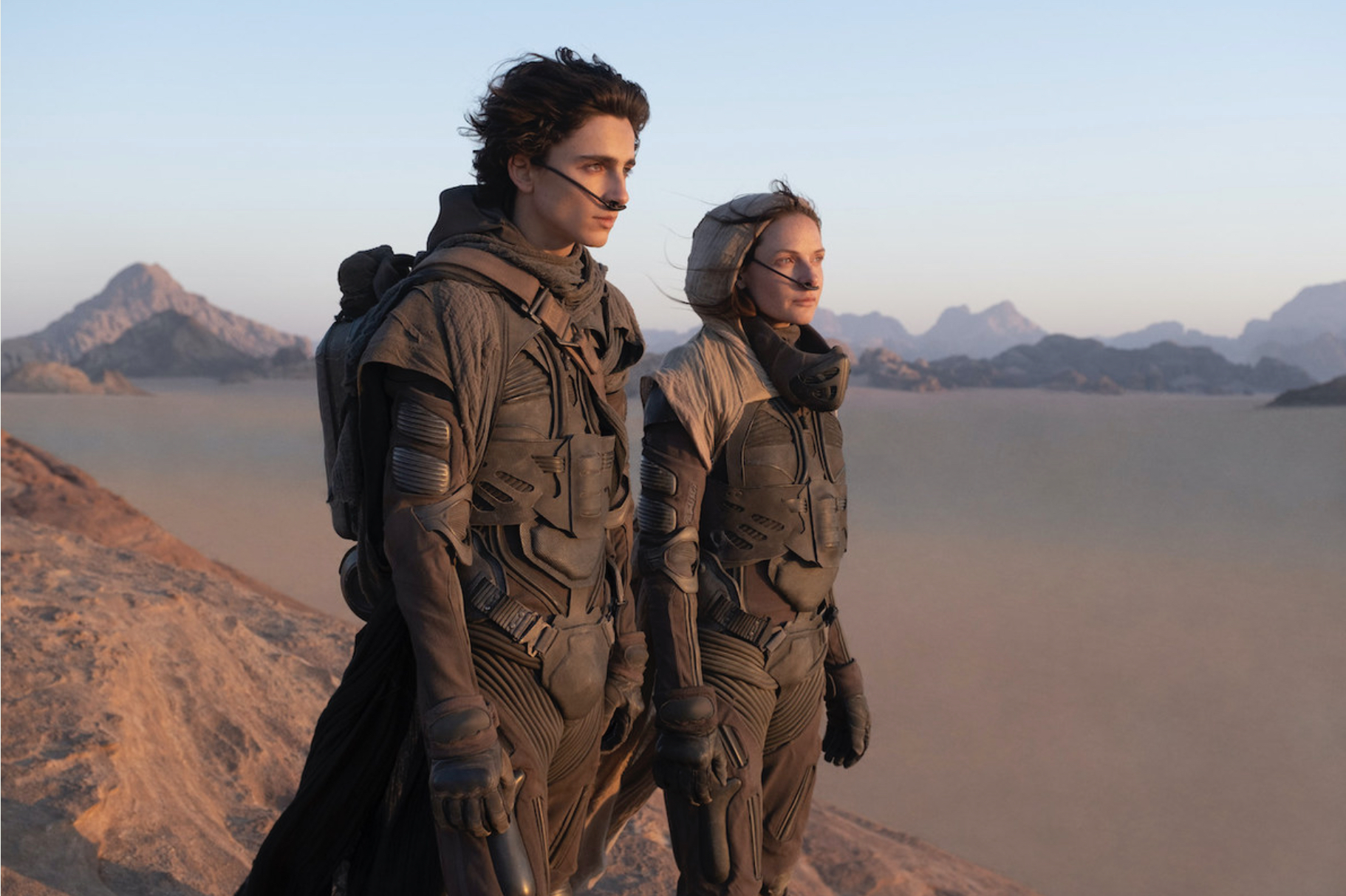 Timothée Chalamet dans le rôle de Paul Atreides et Rebecca Ferguson dans le rôle de Lady Jessica Atreides, dans le film d'action Dune de Warner Bros. Pictures et Legendary Pictures. (Photo Fournie)