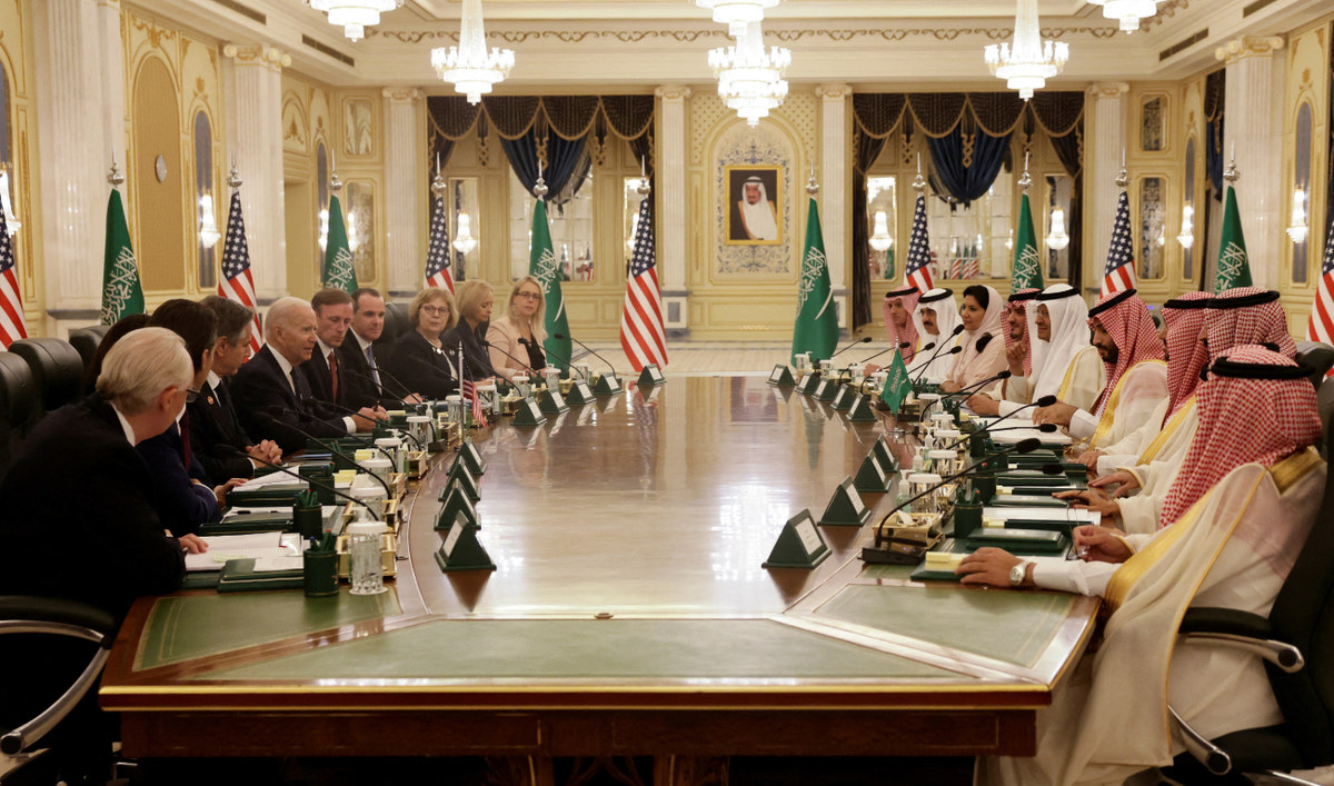 Plusieurs mémorandums d'accord ont été conclus vendredi, à l'issue d'une réunion de travail entre la délégation du président Biden et le prince héritier Mohammed ben Salmane et des responsables saoudiens. (Reuters) 