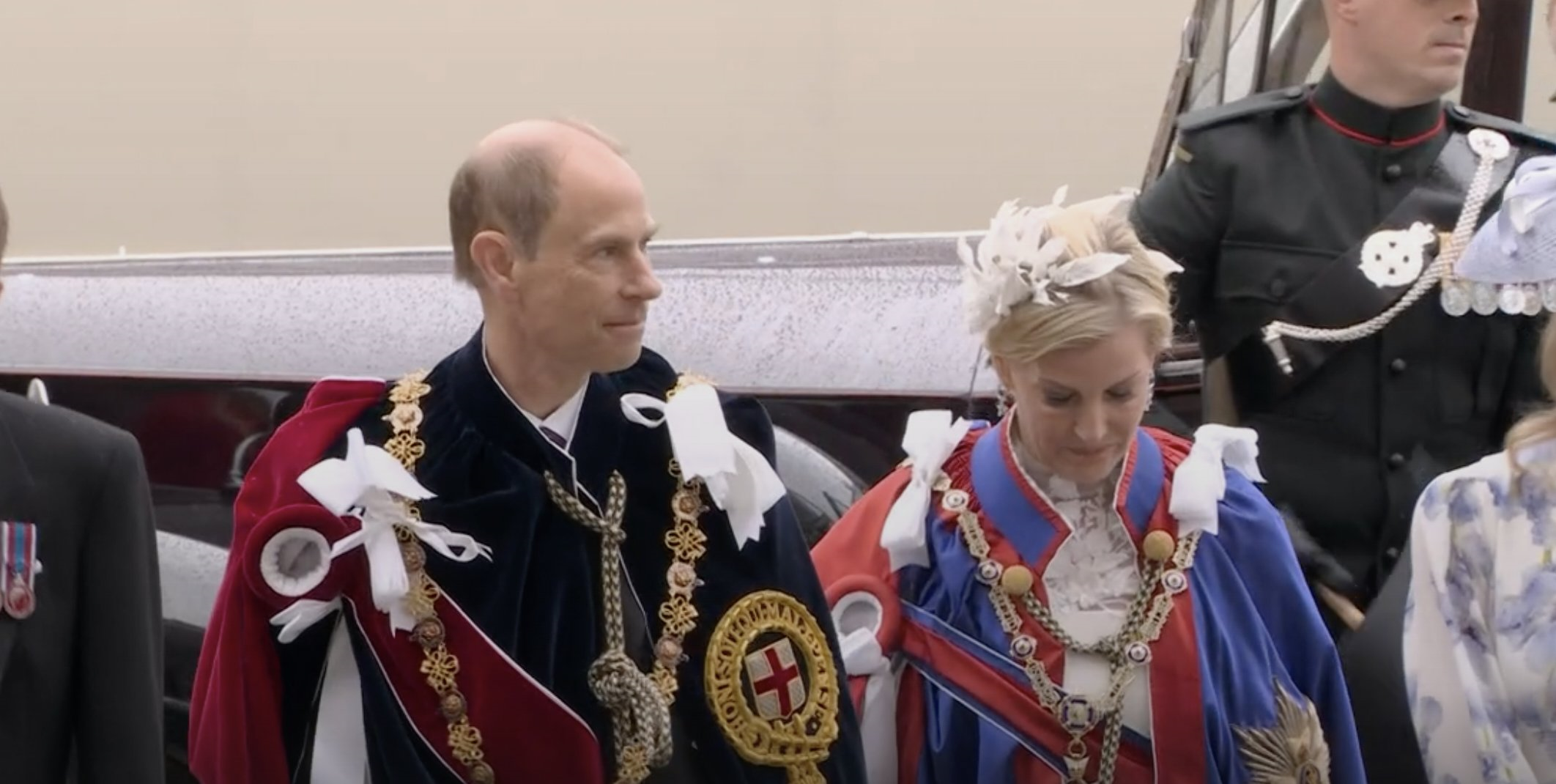 La Princesse Royale, Anne, le Prince Harry, les princesses Beatrice et Eugénie, le Prince Edward et la Comtesse de Wessex sont aussi arrivés à l'Abbaye de Westminster avant le couronnement du Roi Charles III (Photo, AFP).