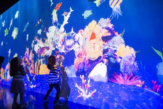 Le TeamLab japonais cherche à explorer le monde « au-delà des frontières », fusionnant à la fois les arts et la technologie pour créer leurs expositions Borderless à travers le monde. (Via TeamLab / Fourni)