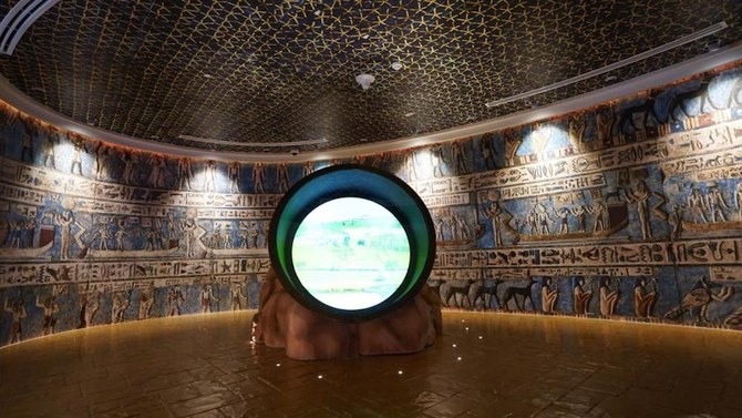 Conçu par l'architecte égyptien Hazem Hamada, le pavillon s'étend sur une superficie de 3 000 m² et incarne le caractère authentique de la formidable histoire de l'Égypte. (AFP)