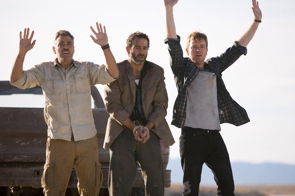 Waleed Zuaiter avec George Clooney et Ewan McGregor dans The Men who Stare at Goats. (Alay)