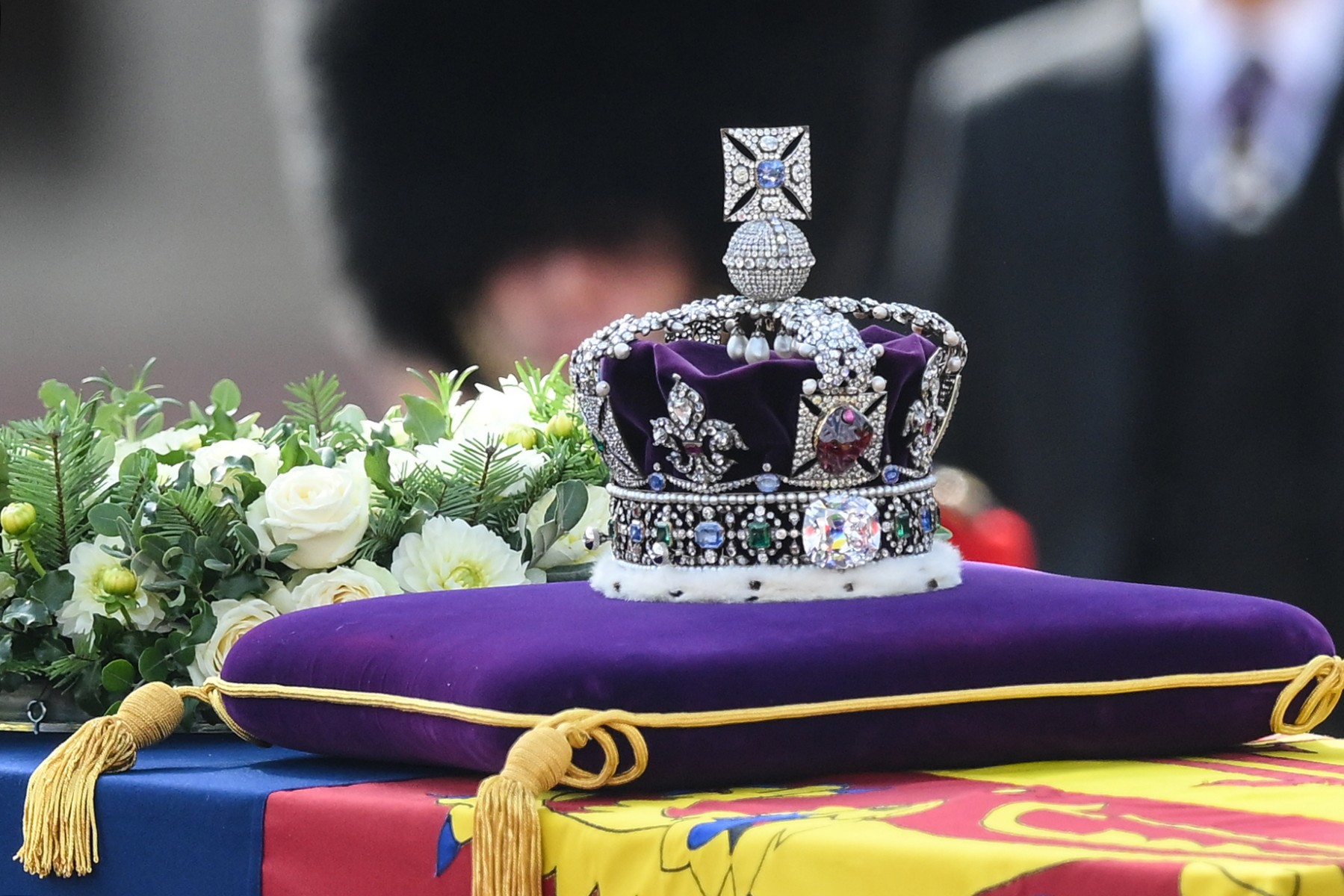 Camilla portera la couronne sur laquelle est monté le célèbre diamant Koh-i  Nor pour le couronnement du roi Charles