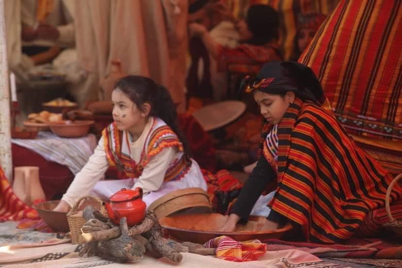 Le Nouvel An amazigh (Yennayer) est une occasion pour les écoliers de profiter et de s’imprégner de la dimension de cette fête et de son importance dans le patrimoine identitaire. (photo: Sarra Benali Cherif ) 