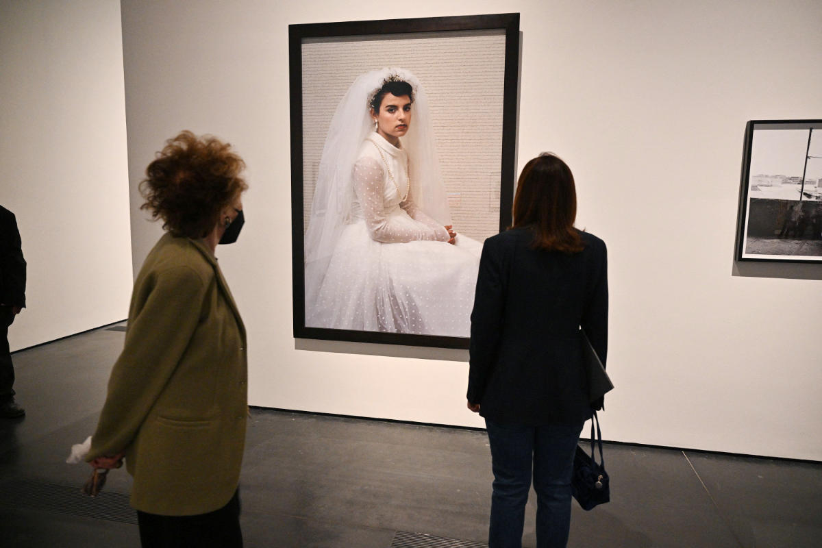 Los retratos de 2008, tomados por la fotógrafa Shirin Aliabadi, también subrayan el espíritu rebelde de la próxima generación.