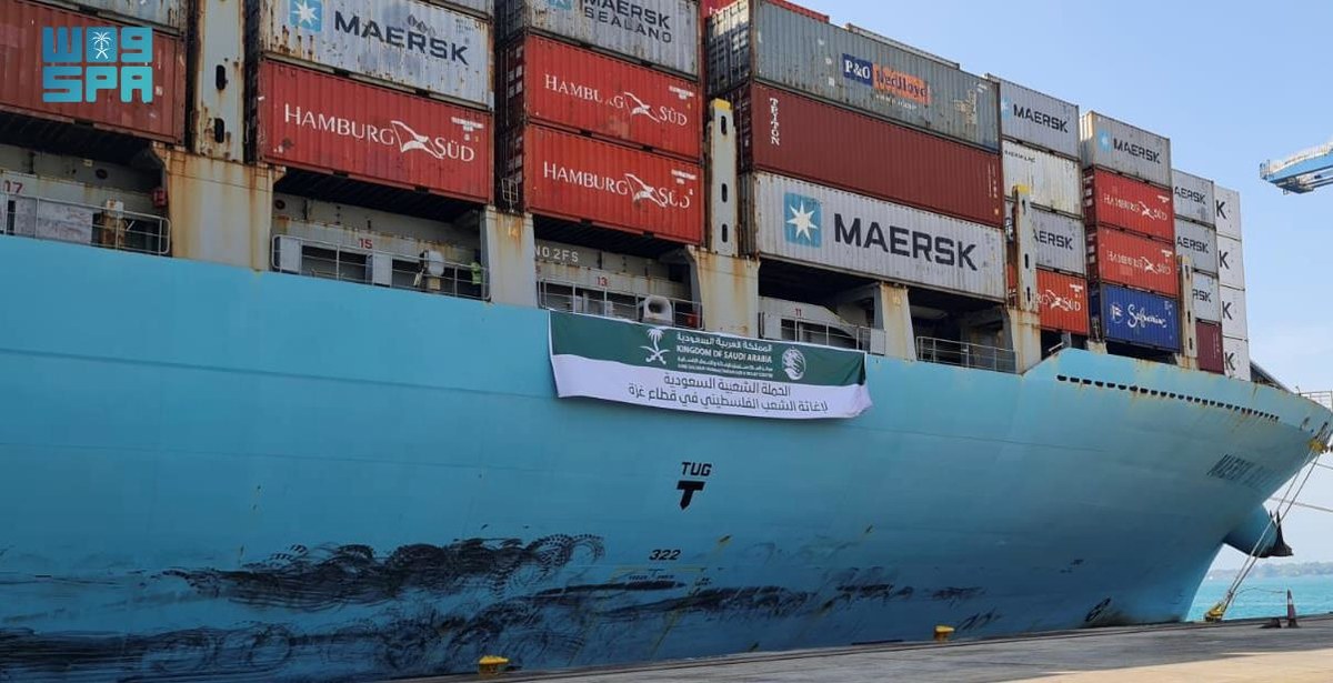 KSrelief a également expédié trois navires depuis le port de Djeddah à destination de Port-Saïd en Égypte, transportant 401 conteneurs, dont 258 contenant du matériel médical pour répondre aux besoins des hôpitaux locaux. (SPA)