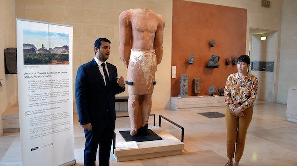 Une statue rare de la période lihyanite, découverte dans le nord-ouest de l'Arabie saoudite, est dévoilée au Musée du Louvre à Paris. (Fourni)