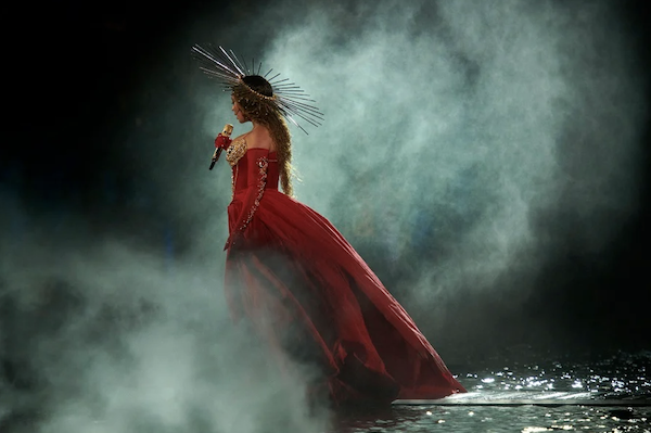 Beyoncé a rendu hommage au Moyen-Orient avec ses choix vestimentaires. (Images Getty)