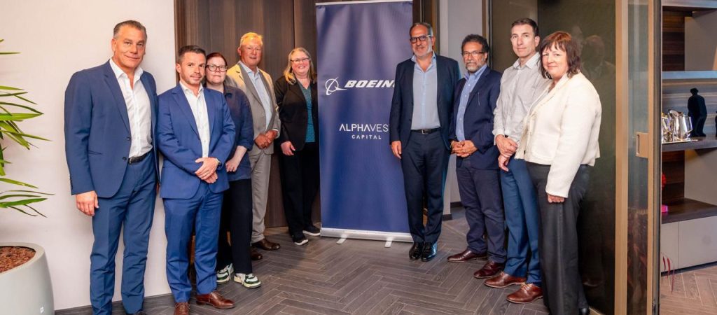 La société marocaine de gestion d'actifs Alphavest Capital et le constructeur aéronautique Boeing ont signé un accord de collaboration pour la création de cinq centres d'excellence dans le domaine de l'aéronautique au Maroc. Alphavest