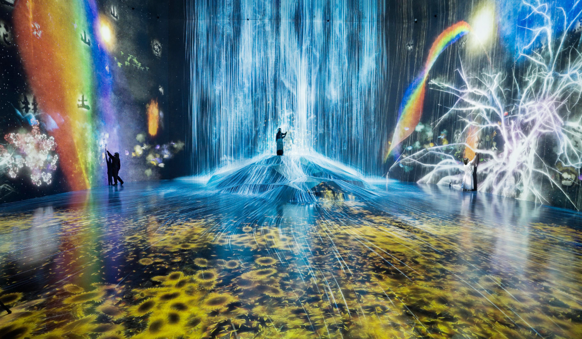 Les œuvres d'art interactives de TeamLab Borderless réagissent au mouvement et évoluent avec le temps, garantissant ainsi que chaque visite est unique. (Photo Fournie)