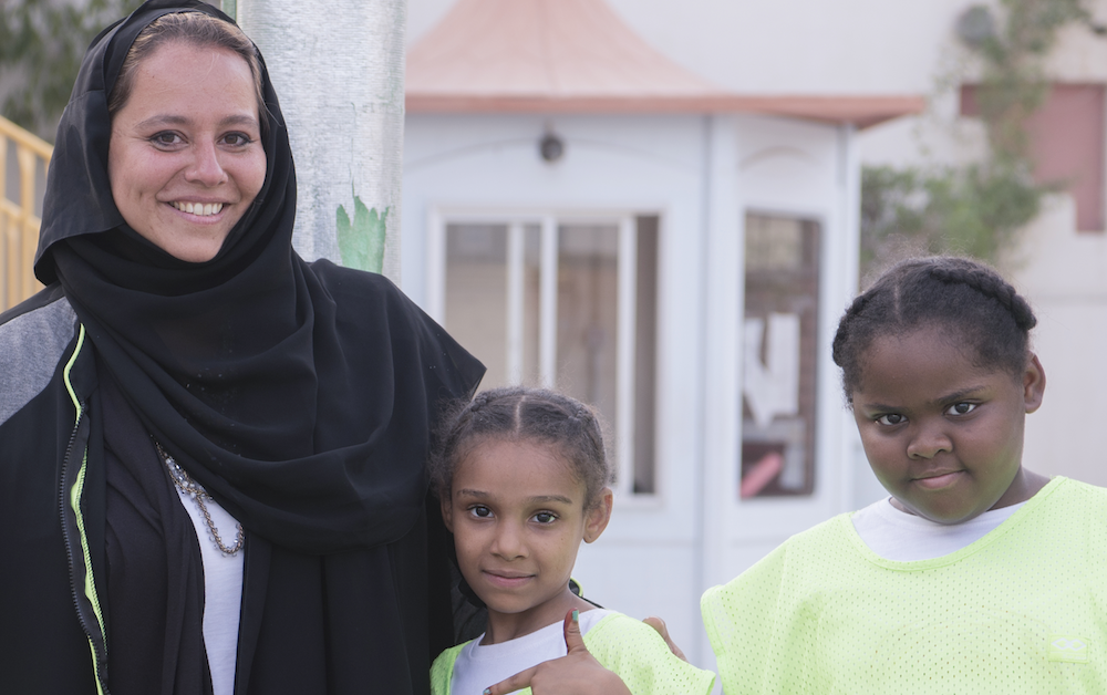 Avant de prendre la direction d'Aloula, Al-Maeena a dirigé l’Association du cancer du sein Zahra. Elle a aussi administré l'initiative Mini Jobs au ministère du Travail et du Développement social en Arabie saoudite. (Photo Fourni / Rola Alshami)
