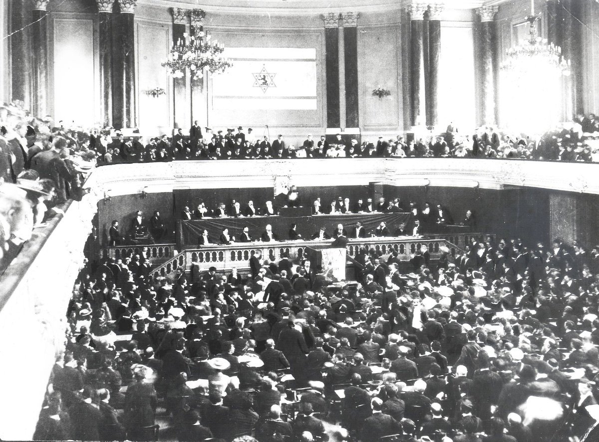 ​​​​Theodor Herzl au deuxième congrès sioniste à Bâle, en 1898. (Photo, Wikimedia Commons)