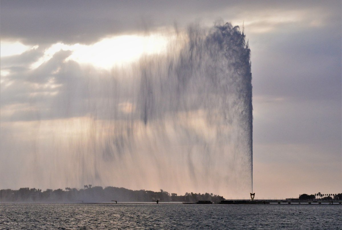 La fontaine de Djeddah est un monument impressionnant qui célèbre l'amitié gréco-saoudienne. (photo prise par Tarek Emam)