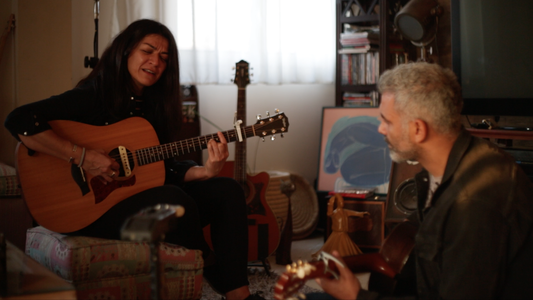 Cette collaboration est en préparation depuis que les deux chanteurs se sont brièvement rencontrés en 2016 au Caire, à l’époque où Al-Khalidi se produisait avec Tarabband. (Photo fournie)