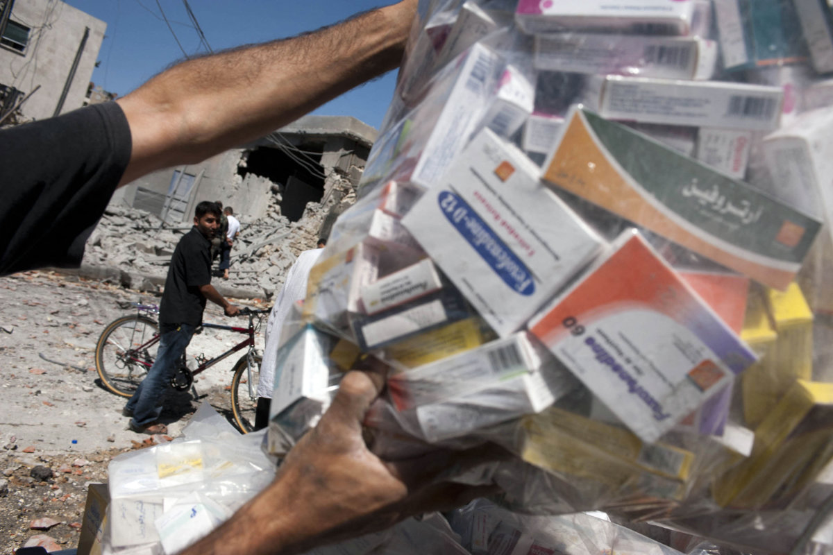 Les médicaments dont la date d’expiration est proche se retrouvent souvent en Syrie, où ils sont consommés par des patients désespérés. (AFP)