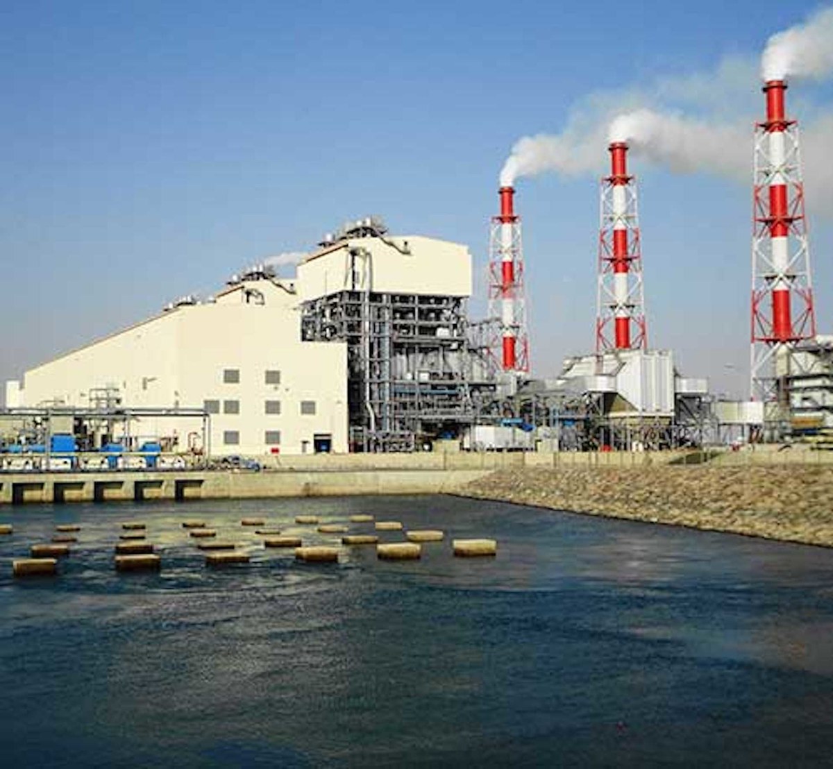 La centrale hydraulique et électrique Acwa de Shuqaiq