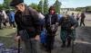 Ukraine: des centaines de personnes évacuées, Moscou revendique la prise de six villages