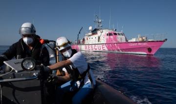SOS du bateau de Banksy en Méditerranée après un sauvetage massif de migrants