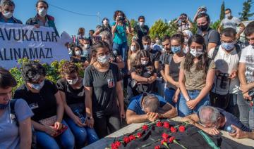 La France "consternée" après la mort de l'avocate turque Ebru Timtik en prison