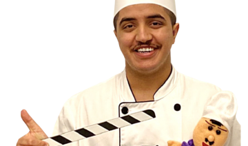 Ahmed al-Amoudi, un aspirant-chef de cuisine partage sa passion des marionnettes