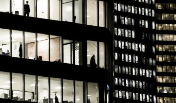 A Paris, dans les tours endormies de la Défense, plus grand quartier d'affaires d'Europe 