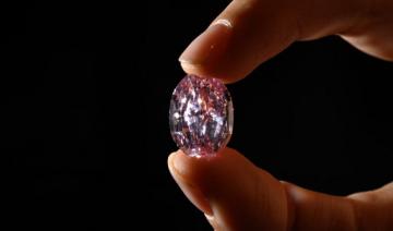 Un exceptionnel diamant rose russe vendu pour 26,6 millions USD à Genève