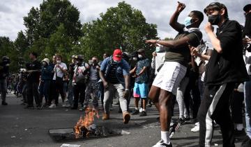 Producteur noir tabassé: la garde à vue des quatre policiers prolongée