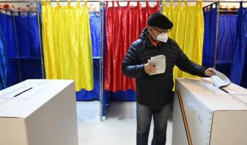Roumanie: sociaux-démocrates et libéraux au coude-à-coude, abstention record