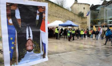 Peine allégée en appel pour sept "décrocheurs" de portraits d'Emmanuel Macron             