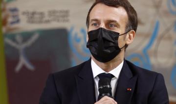Macron s'engage à « agir » contre les violences sexuelles sur les enfants 
