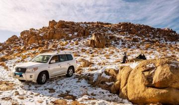 La neige recouvre la montagne de Jabal Al-Lawz en Arabie Saoudite  