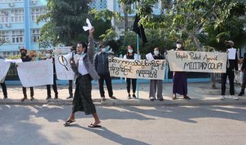 Après le coup d'Etat, la jeunesse birmane entre colère et peur de la répression
