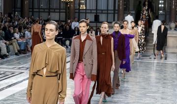 A Londres, coup d’envoi d’une Fashion Week virtuelle et mixte dans un pays confiné