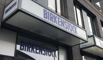 La vénérable sandale Birkenstock propulsée sur la planète luxe