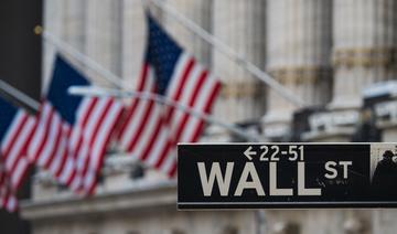 Turbulences dans la finance mondiale après des ventes massives d'actions à Wall Street 