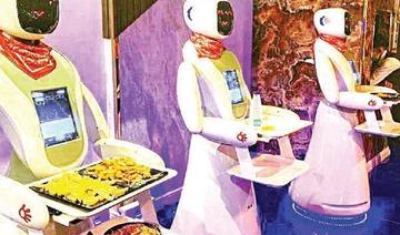 Dans un restaurant saoudien, les serveurs sont des robots