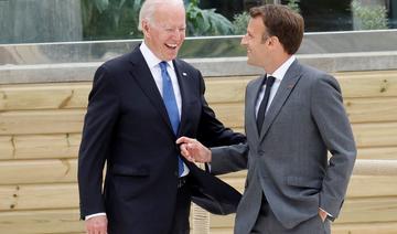 Le casse-tête de Macron face à l'activisme de Biden