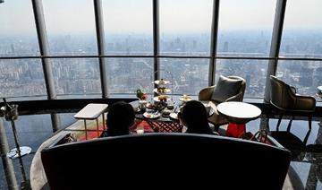 le J Hotel, l'hôtel de luxe le plus haut du monde, doté d'un restaurant au 120e étage, situé dans la tour de Shanghai, le 23 juin 2021 (Photo, AFP)