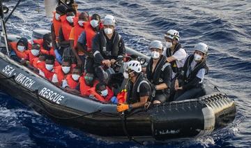 Des membres d'équipage du navire de sauvetage en mer civil Sea-Watch 4 et de l'ONG Médecins sans Frontières (MSF), le 29 août 2020  (Photo, AFP)