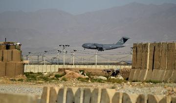 Un avion de transport de l'US Air Force atterrit à la base aérienne de Bagram à Bagram le 1er juillet 2021. (Wakil Kohsar/AFP)
