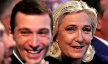 La chef du parti d'extrême droite français, Rassemblement national (RN) et députée Marine Le Pen et le vice-président du RN Jordan Bardella (à gauche) assistent à un congrès du parti à Perpignan, dans le sud de la France, le 4 juillet 2021 (Photo, AFP)