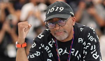 Le cinéaste new-yorkais, Spike Lee, casquette noire siglée « 1619 » sur la tête, en référence à l'année d'arrivée des premiers esclaves aux Etats-Unis (Photo, AFP)