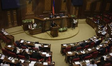 Arménie: bagarre entre députés du pouvoir et de l'opposition au Parlement
