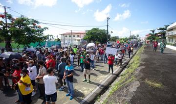 France: des heurts en Guadeloupe à nouveau confinée