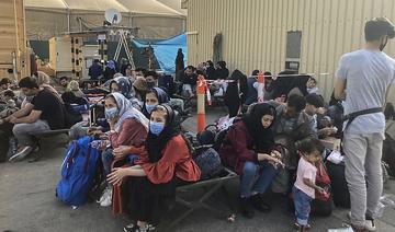 Des milliers d'Afghans toujours bloqués à l'aéroport de Kaboul, les talibans accusés d'entraver l'accès