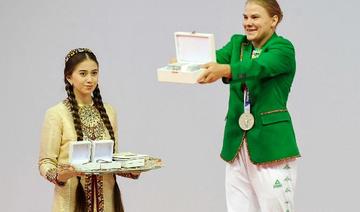 Un appartement, un chèque et une voiture pour la première médaillée olympique du Turkmenistan