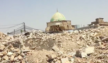Irak: Emmanuel Macron visite la mosquée al-Nouri en cours de réhabilitation