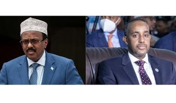 Le président somalien Mohamed Abdullahi Mohamed et le Premier ministre Mohamed Hussein Roble (Photo, AFP)